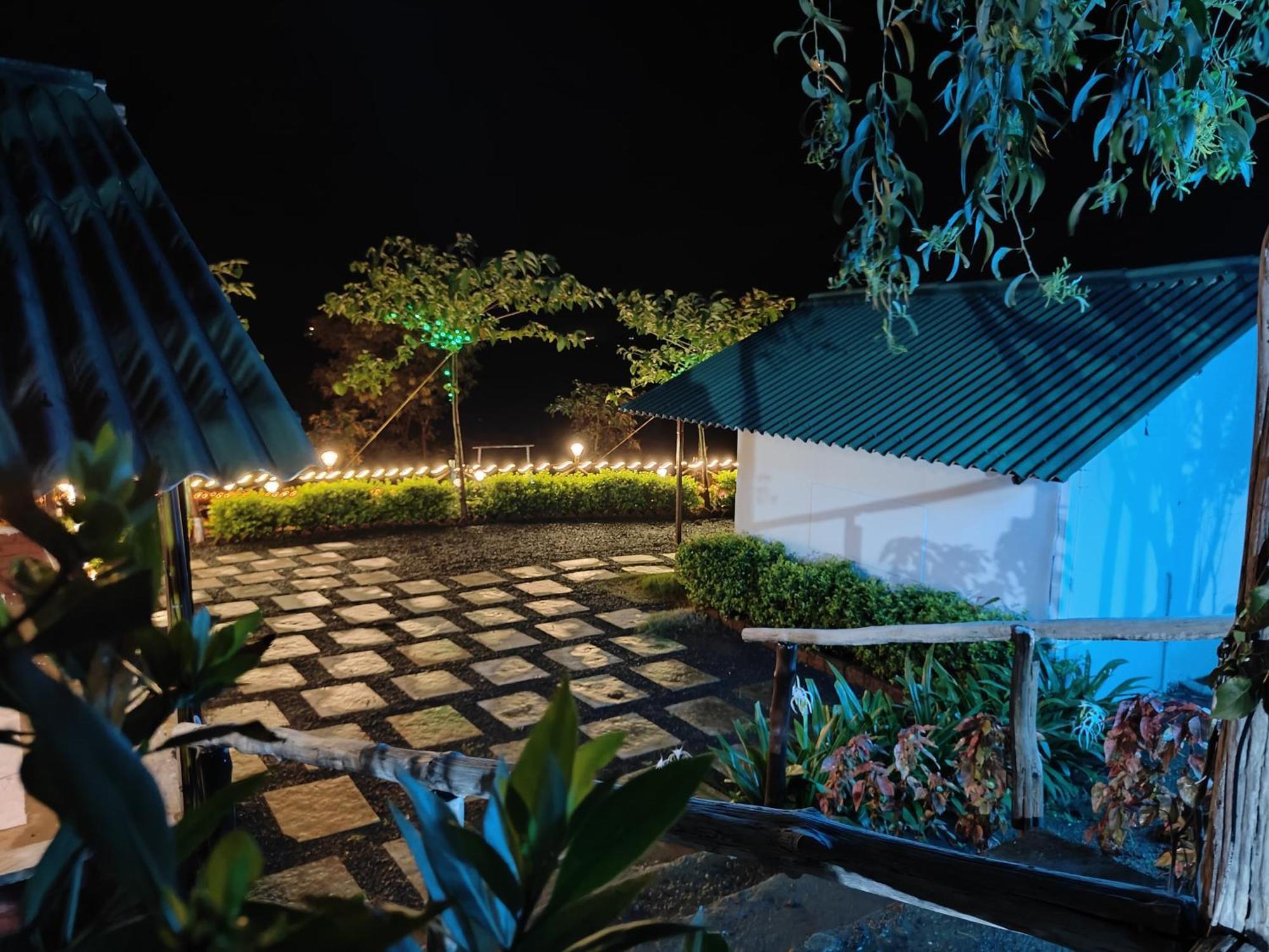 Shelby Pawana Lake Cottages & Camping Tents Lonavala Luaran gambar