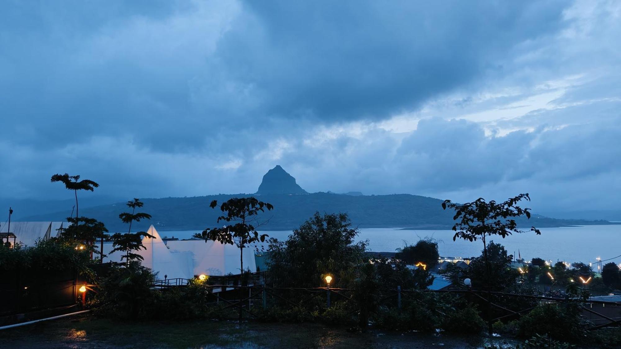Shelby Pawana Lake Cottages & Camping Tents Lonavala Luaran gambar